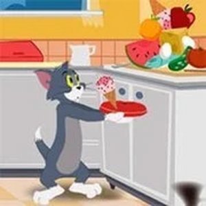 Kitchen Chase: Cat and Mouse Frenzy